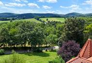 Repräsentative Traum-Villa in ruhiger Aussichtslage! Schwimmhalle, Sauna und Biotop