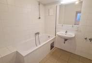 DACHGESCHOSS, sonnige 74 m2 Neubau, Wohnküche, 2 Zimmer, Wannenbad, Parketten, Holbeingasse