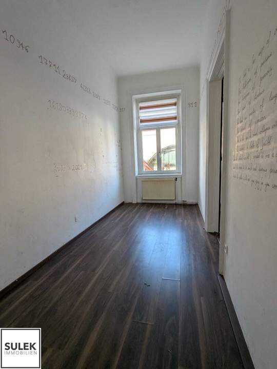 Top 11 - Günstige 2,5-Zimmer-Altbau Wohnung mit guter Raumaufteilung – **ANFRAGEN NUR ÜBER DAS KONTAKTFORMULAR**