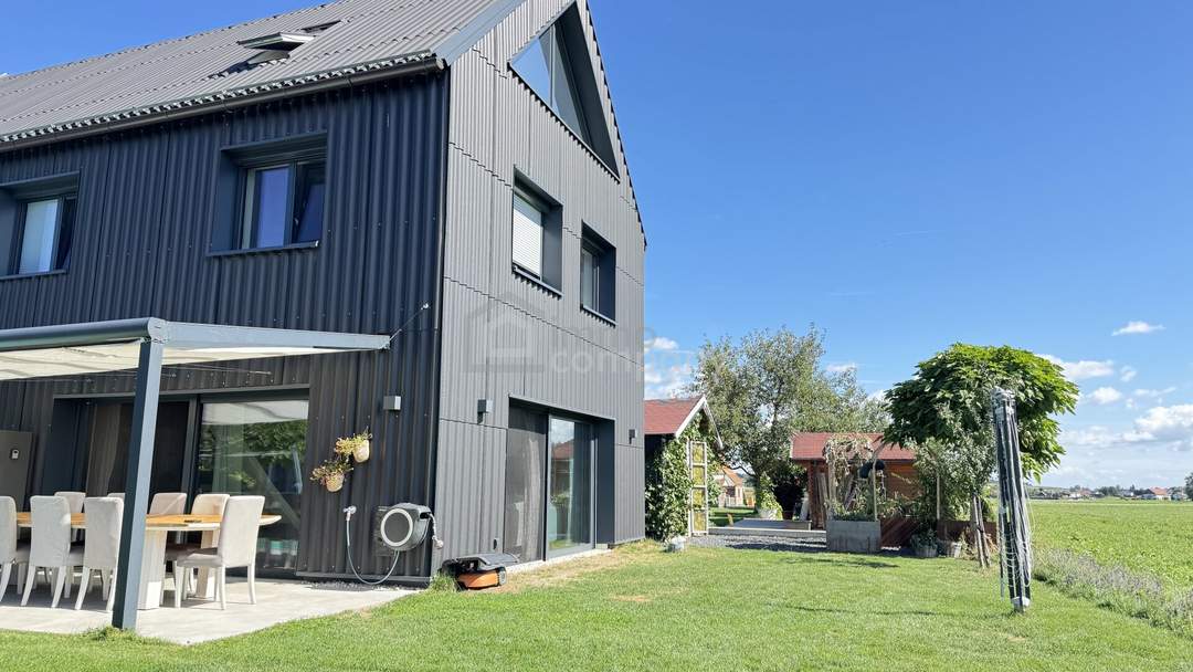 ARCHITEKTUR MIT CHARAKTER – EXKLUSIVES WOHNHAUS IN SEEWALCHEN AM ATTERSEE