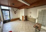 Sanierungsbedürftiges Stadthaus