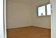 Sehr helle und moderne 3-Zimmer-Wohnung mit großem Balkon, in absolut zentraler Lage von Bürmoos