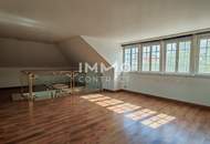 Repräsentatives Einfamilienhaus mit Einliegerwohnung und Entwicklungspotenzial auf 1,116 m2 Grundstück