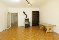 Sollingergasse - sanierungsbedürftiger 2 Zimmer Neubau mit 2 Balkonen