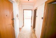 Renovierungsbedürftige 2-Zimmer-Wohnung!