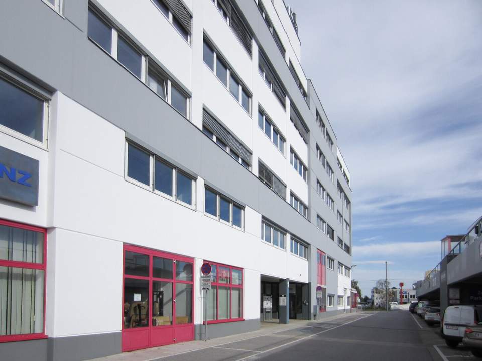 Neuwertiges Büro in Wr. Neudorf