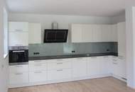 MIETANBOT ANGENOMMEN - TRAUM GARTEN 5 Zi Wohnung inkl. 1 TG Platz - 3 Bedroom Garden Apartment + 1 Parking spot