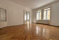 ROHDIAMANT IN TOPLAGE! U6 DIREKT. SANIERUNGSBEDÜRFTIGE 3,5 ZIMMER. FISCHGRÄTPARKETT.