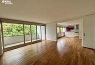Hohe Warte 4-Zimmer-Wohnung mit großem Parkareal und Pool