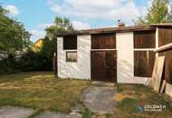 Gemütliches Landhaus mit Einliegerwohnung, geschützter Innenhof, Holzschuppen, Nebengebäude und Obstgarten, komplett eingezäunt, sofort zu beziehen