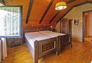 Idyllisches Landhaus in Wohnsiedlung am Waldesrand mitten im Triestingtal, südliches Bergland vor Wien