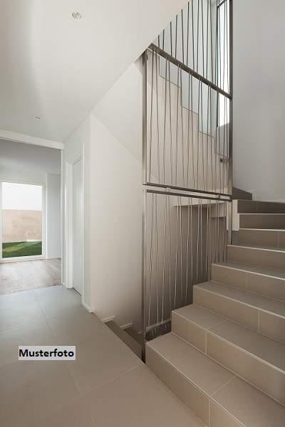 Schöne große Maisonette-Wohnung mit Stellplatz