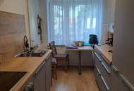 Grundstück mit Bastlerhaus