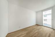 SOFORT EINZIEHEN >> charmante 3-Zimmer Wohnung mit bodentiefen Fenstern und 2 Balkone >> Top Anbindung