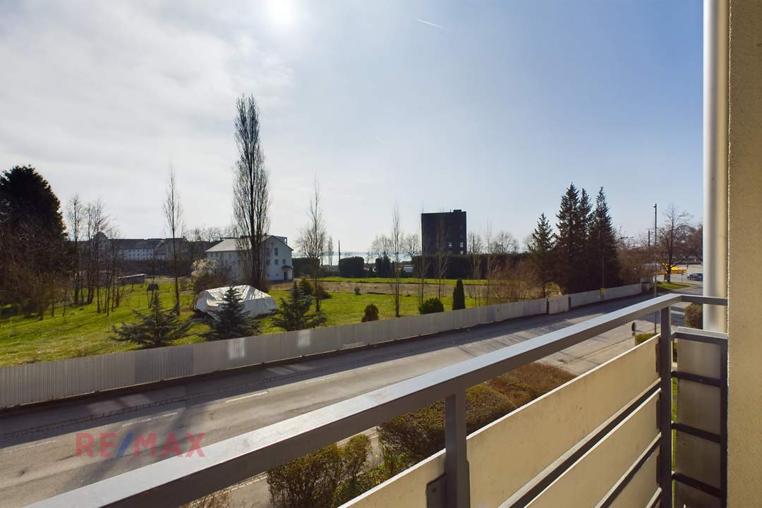 Wohnen, wo andere Urlaub machen – 3-Zimmer-Wohnung in Seenähe in Lochau zum Mieten