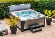 Elegantes Wohnidyll mit Swimmingpool &amp; großer Terrasse – Ihr großzügiges Traumhaus in Lauterach