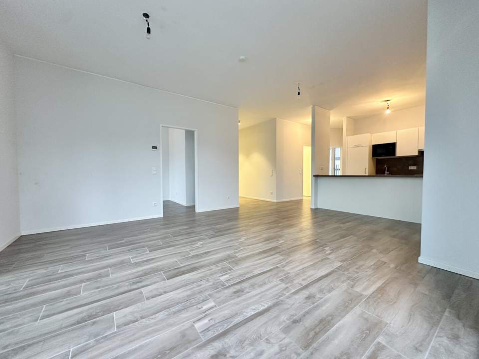 Geräumige 3 Zimmerwohnung + Balkon! Nachmietersuche! Top Lage - sehr nahe dem Hauptbahnhof &amp; Belvedere! Ubahn Nähe!!