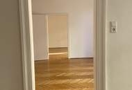 ++ PERFEKTE WG-WOHNUNG ++ 3-Zimmer mit Extraküche und 2 Balkonen nahe Murradweg