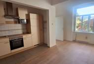 Unbefristete 2 Zimmer Wohnung mit Gartenmitbenützung