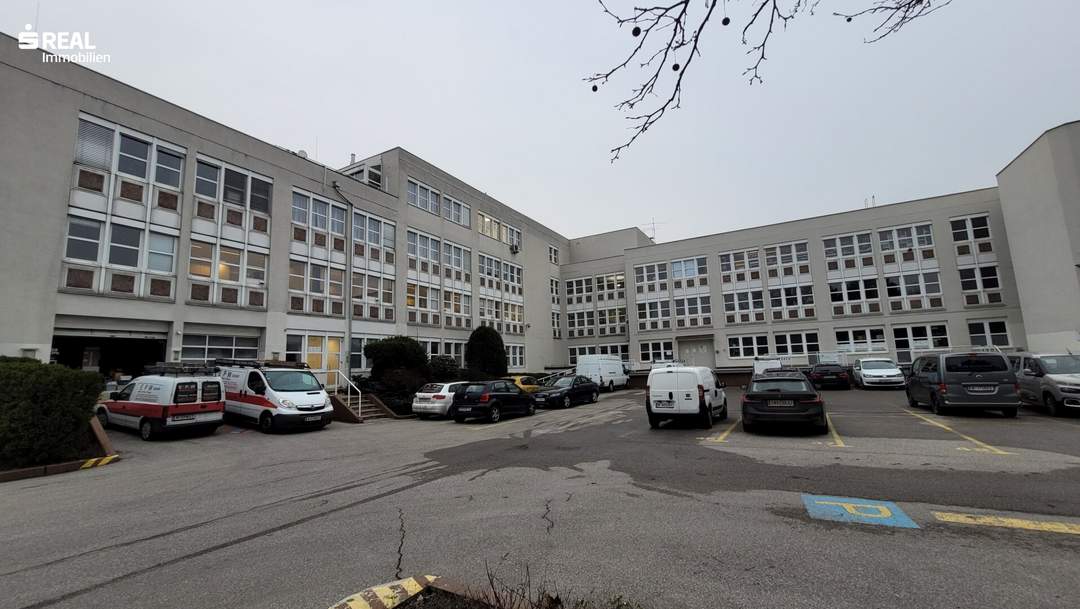 BÜROFLÄCHE IN GUTER LAGE