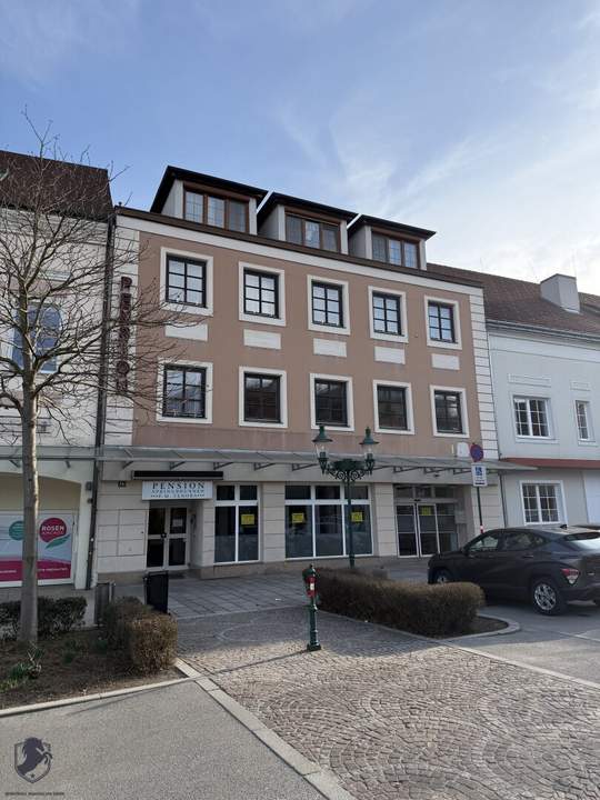 Ordination / Praxisfläche – ca. 380 m² – Hauptplatz Tulln – barrierefrei mit Lift