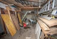 Einfamilienhaus und Nebengebäude in ruhiger Ortsrandlage mit Ausbaupotenzial