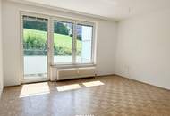 Zentrale Ruhelage * 2 Zimmer-Wohnung mit Balkon und PKW Stellplatz