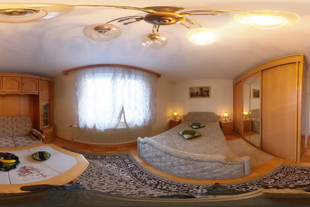 geräumiges, gepflegtes Einfamilienhaus in einer ruhigen Wohnlage