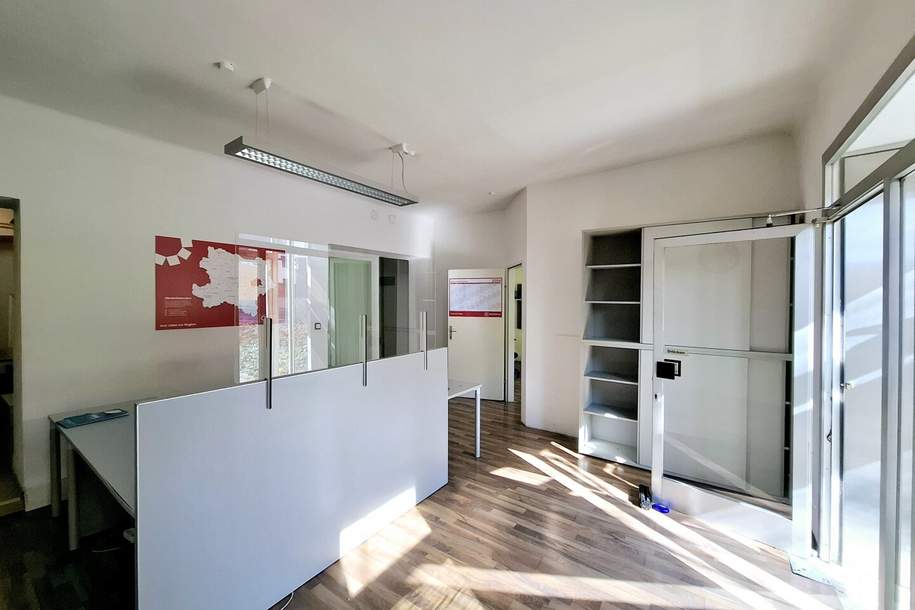 Attraktives Büro/Praxis/Geschäftslokal in Mödling, Gewerbeobjekt-miete, 1.881,00,€, 2340 Mödling
