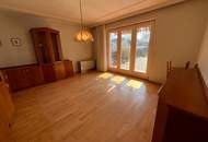 Mehr Raum, mehr Möglichkeiten - vielseitiges Zweifamilienhaus mit Gartenidylle!