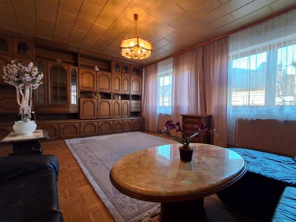 "Doppeltes Glück! Liegenschaft in Moosbrunn an der Piesting"