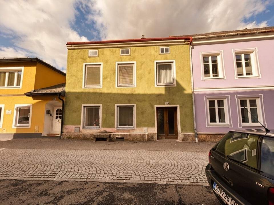 Sanierungsbedürftiges Stadthaus im Altstadtzentrum von Weitra