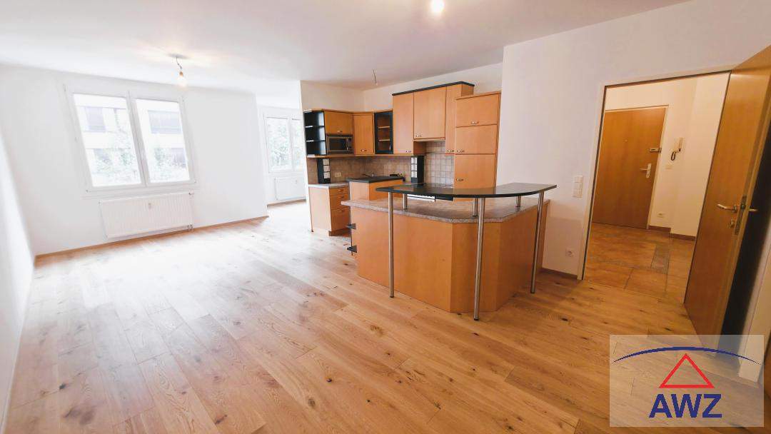 Neuwertige 4-Zimmerwohnung mit Terrasse und Garage!