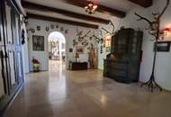 Großzügige Villa in Bad Fischau-Brunn mit 2.781m² großem Traumgrund und Fernblick