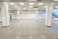 Zentrumslage | 320m² Geschäftslokal mit großen Auslagen | Kundenparkplätze vis à vis