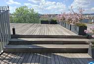 Spektakuläre Dachgeschoßmaisonette mit Terrassentraum und Blick auf die Canisiuskirche