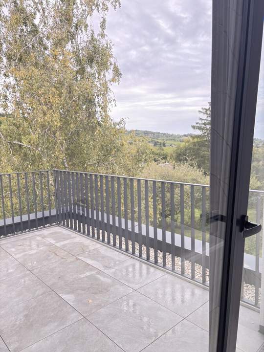 Erstbezug Einfamilienhaus zu vermieten mit Blick auf Weinberge