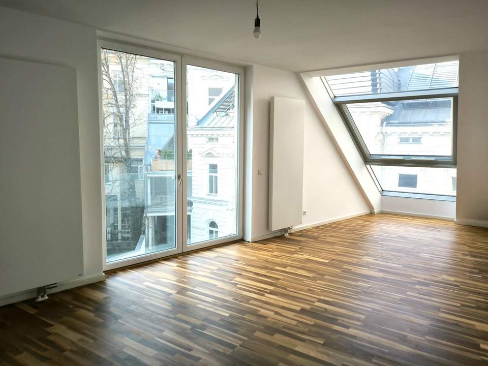 Stilvolle Dachgeschosswohnung mit traumhaftem Dachgarten – Ruhelage im Herzen von Wieden