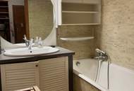 HELLE 2 ZIMMER Wohnung in RUHIGER Wohngegend - renovierungsbedürftig