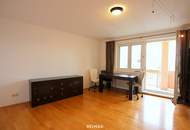 2 Zimmer + Loggia + Garagenplatz, toller Ausblick (4. Liftstock), Küche separat.