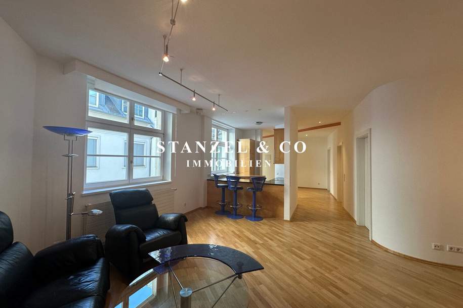 SONNIGES ALTBAUAPARTMENT IN ZENTRALER INNENSTADTLAGE, Wohnung-miete, 2.500,00,€, 1010 Wien 1., Innere Stadt