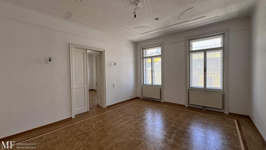 Altbau 196m², 5 Zimmer, Balkon, 2 Bäder