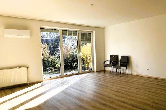 Grüne Oase in Kliniknähe – Erdgeschosswohnung wie neu, mit Carport & Garten!, Wohnung-kauf, 230.000,€, 2700 Wiener Neustadt(Stadt)