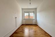 ++ NEU ++ GEPFLEGTE DREI Zimmer Wohnung in HIMBERG