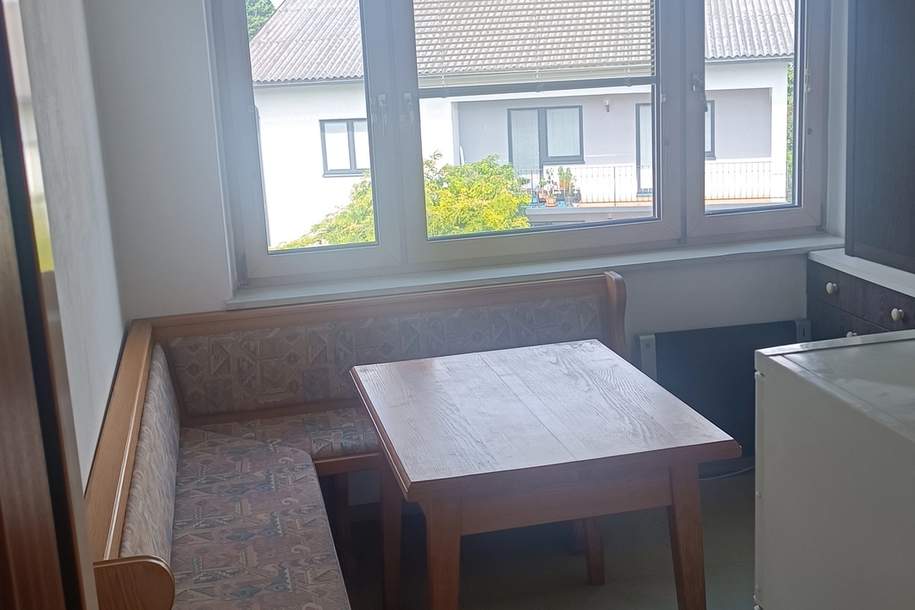 Charmante 2-Zimmer-Wohnung mit Schwedenofen, Gartenmitbenutzung und Autoabstellplatz (Provisionsfrei), Wohnung-miete, 1.010,00,€, 3580 Horn