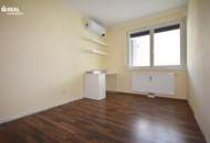 Moderner 4 Zimmer Familienhit mit Loggia und Klimaanlage