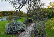 GARTENPARADIES - 9.000 M² - LANDHAUS IN PARKLANDSCHAFT NUR 30 MINUTEN VON WIEN