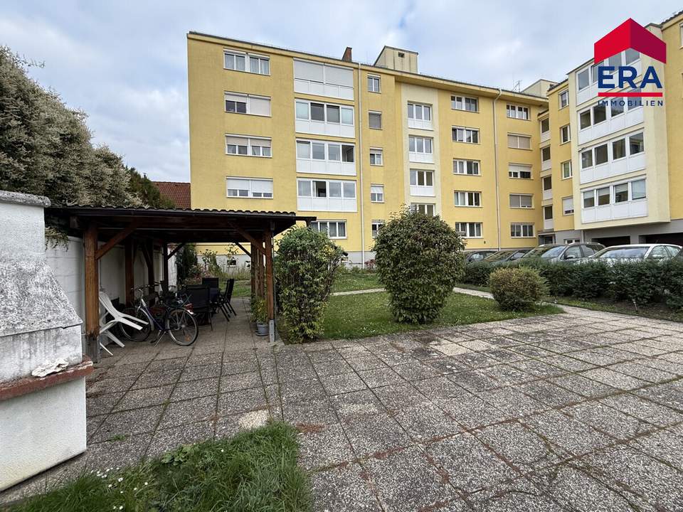 Neuer Preis: Ankommen & wohlfühlen – Sanierte Eigentumswohnung mit Loggia im Herzen von Laa/ Thaya