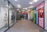 Top Sichtbarkeit! Café-/Gastrofläche im ATRIUM mit hoher Kundenfrequenz zu vermieten!