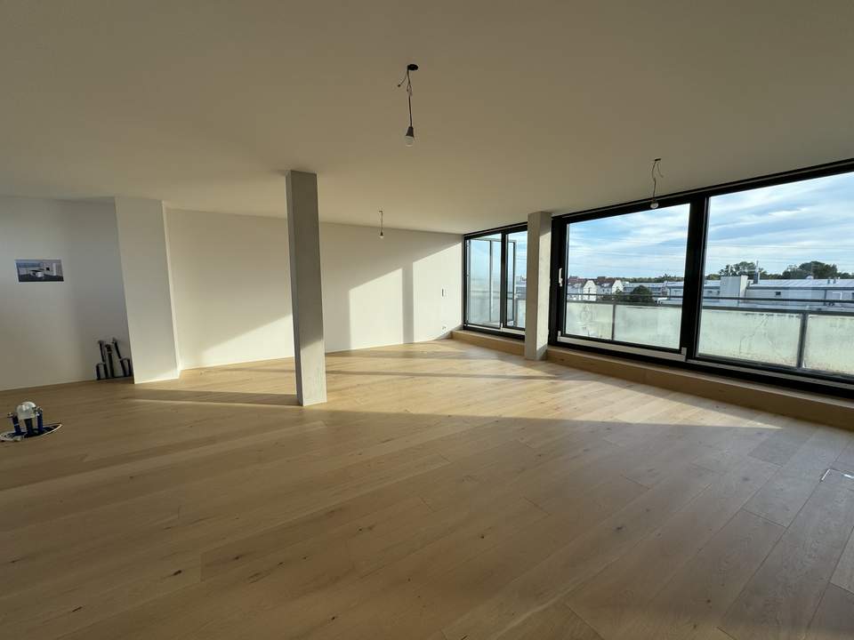 Fußläufig zur U2-2-Zimmer Loft Wohnung - 72 m2- neu saniert - Terrasse südseitig - mit Fernblick